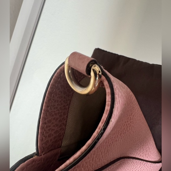 Gucci Swing Mini Crossbody Bag โ Light Pink - Picture 9 of 16